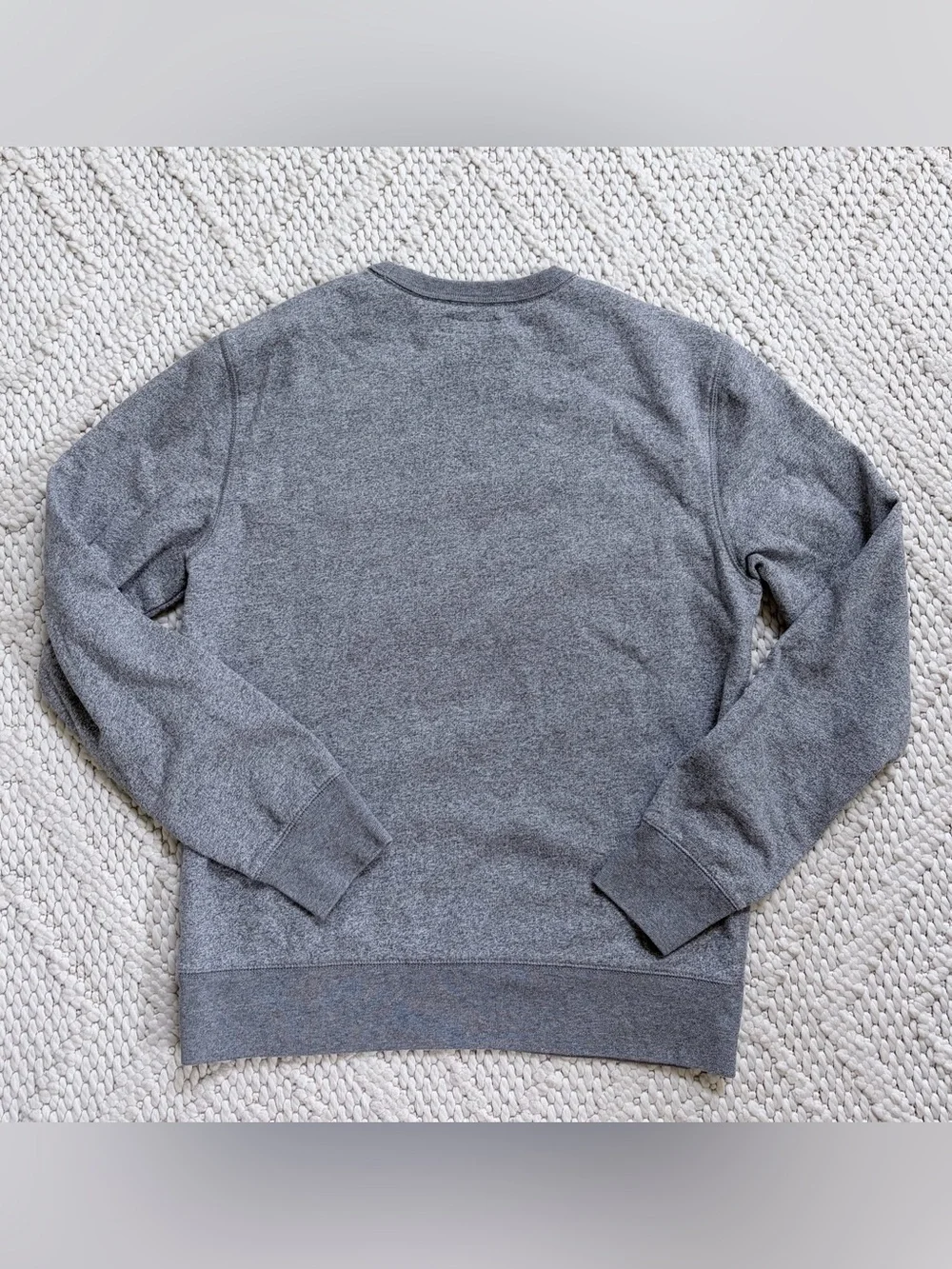 J. Crew Men’s Heather Gray Crewneck Sweatshirt Size MEDIUM EUC